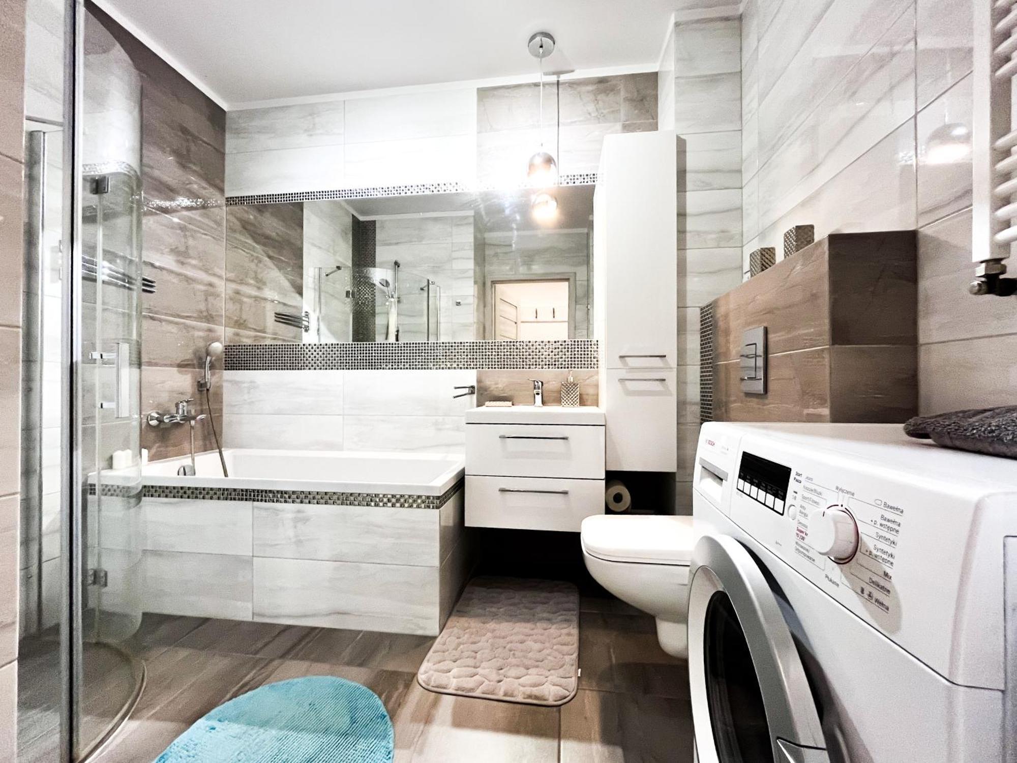 Apartamento Walk To Park, Modern 2Bd Kitchen! Balcony, Parking Breslavia Exterior foto