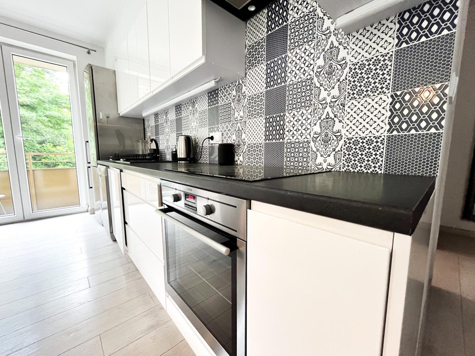 Apartamento Walk To Park, Modern 2Bd Kitchen! Balcony, Parking Breslavia Exterior foto
